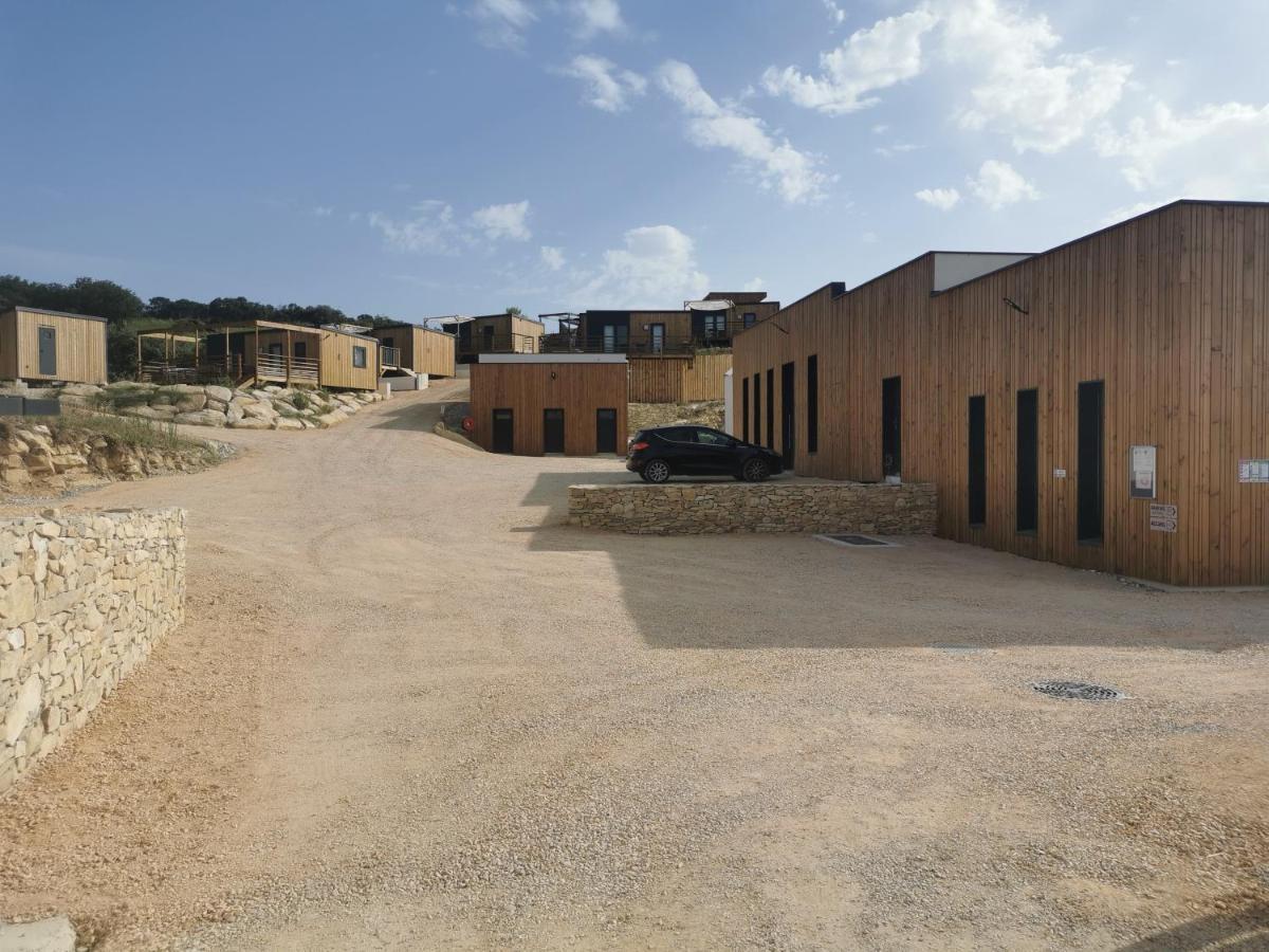 קאלביסון Camping Les Lodges Du Lagon מראה חיצוני תמונה